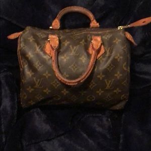 Louis Vuitton Speedy 25 - Authentic/loved